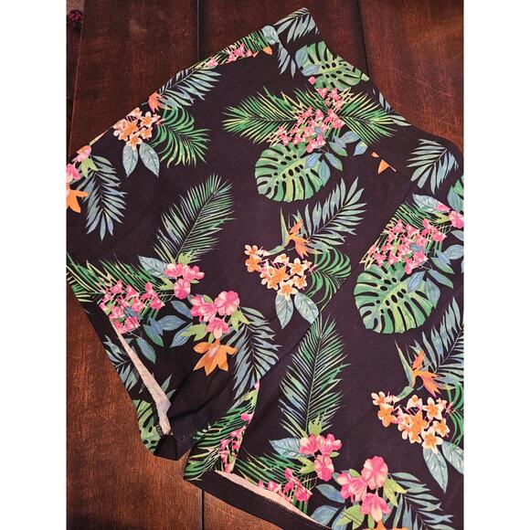 Belle By Kim Gravel Pants - Belle by Kim Gravel Perfect Pique Tropic 5" Shorts Women's Plus Sz 2X Black